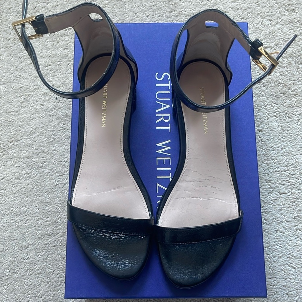 Less Nudi Stuart Weizman Sandals